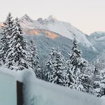 G12 - Mountain Luxury Σαλέ *