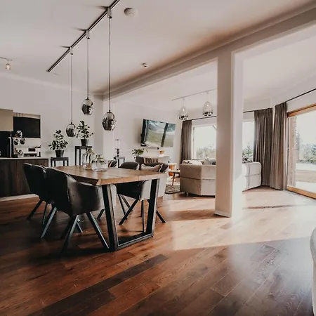 G12 - Mountain Luxury Chalet