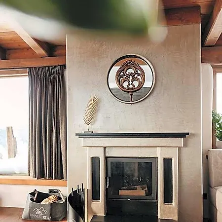 G12 - Mountain Luxury By Peak
