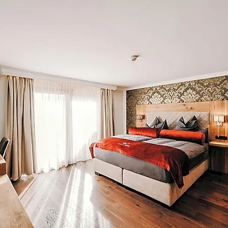 G12 - Mountain Luxury By Peak Chalet
