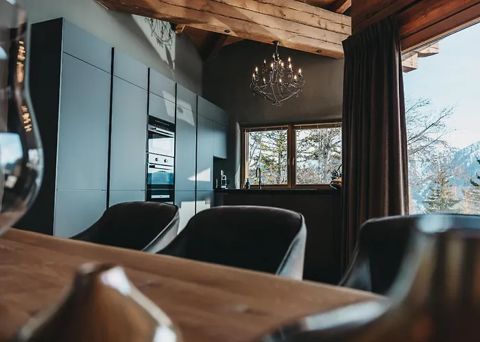 G12 - Mountain Luxury Chalet