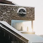 G12 - Mountain Luxury By Peak *