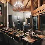 G12 - Mountain Luxury By Peak
