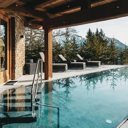 G12 - Mountain Luxury Aparthotel *